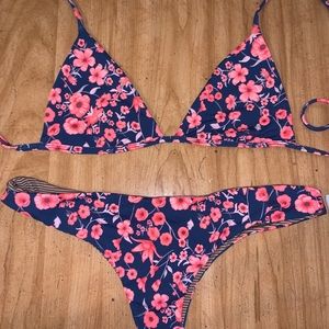 🛑SOLD🛑 acacia swimwear poppy set